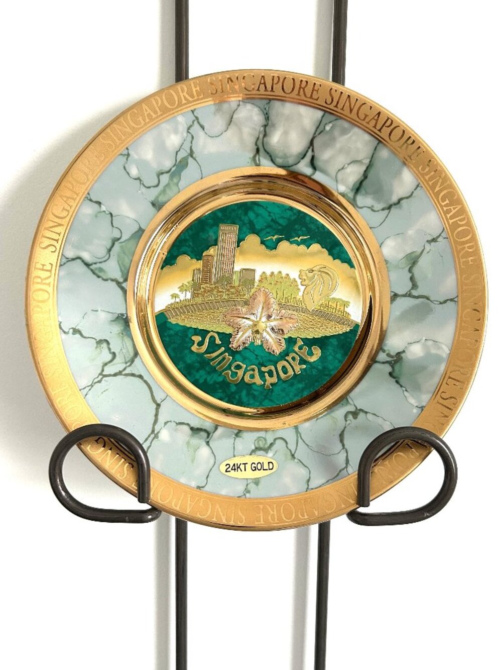 Singapore Souvenir 24K Gold Edged Plate 8”